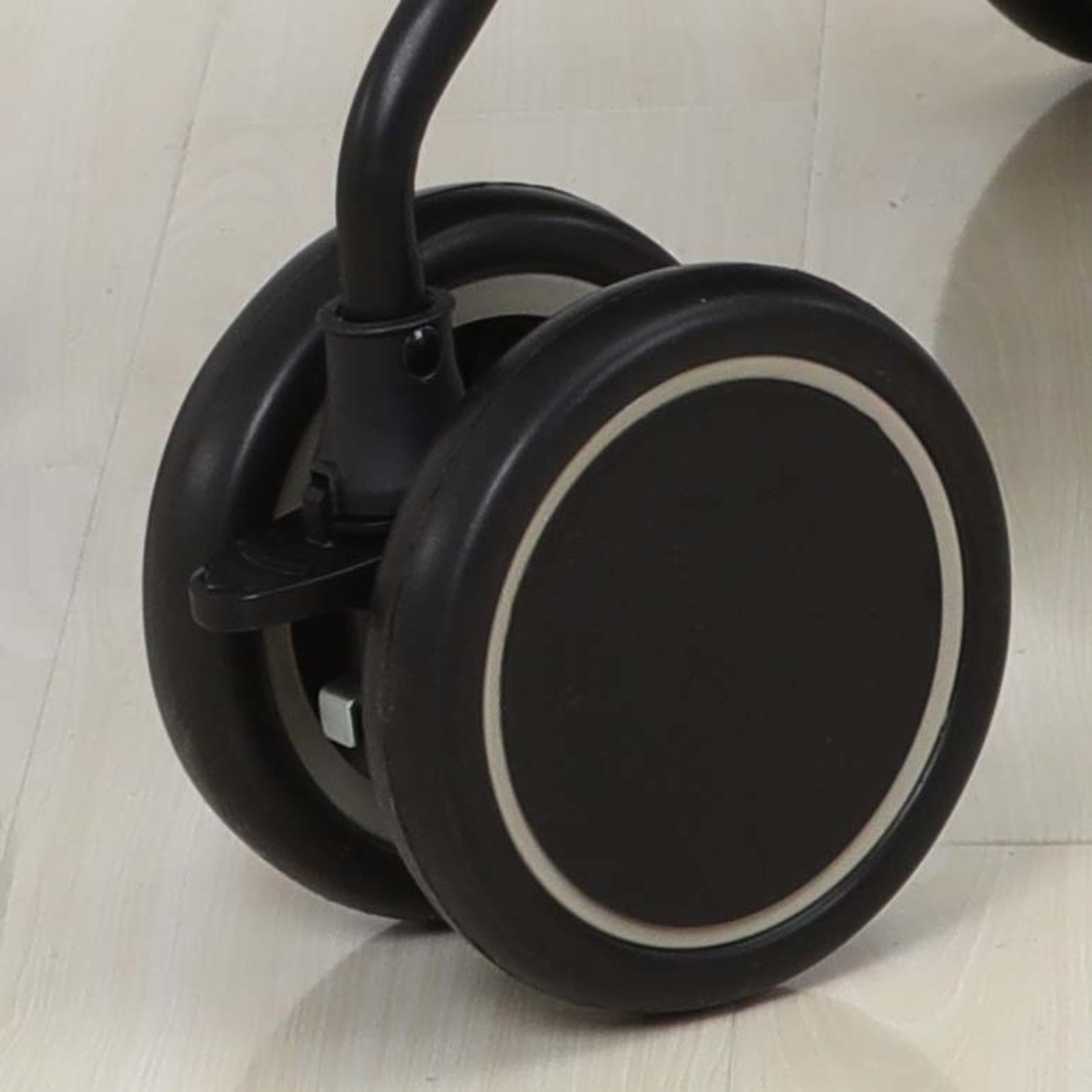 UO6B081802_09-67f50a3e622b625e00a625e3_1744113678